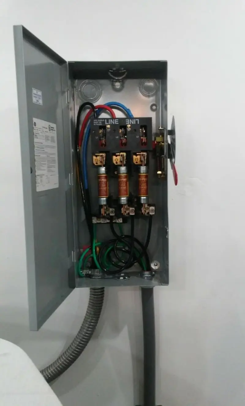 Three-phase disconnect switch installed for Electrical Wiring & Rewiring in Stickney